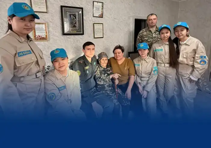 Ветерана Анну Котову поздравили с 102-летием, отметив её героизм и стойкость Атырау