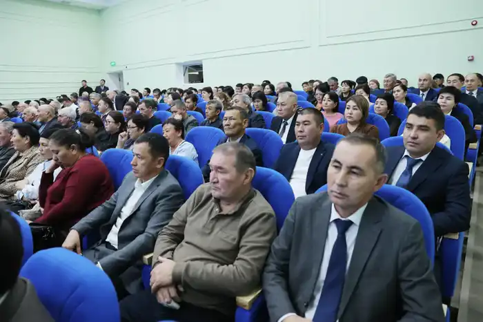 Ербол Карашукеев встретился с жителями Жамбылского района Атырау