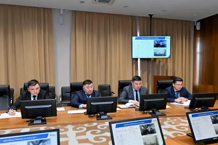 Прием руководителей управлений акимом области Абай обсуждение отчетов и задач на 2025 год Атырау
