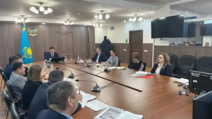 Вице-министр торговли и интеграции РК обсудил меры поддержки отечественных производителей молочной продукции на заседании Ситуационного штаба Атырау