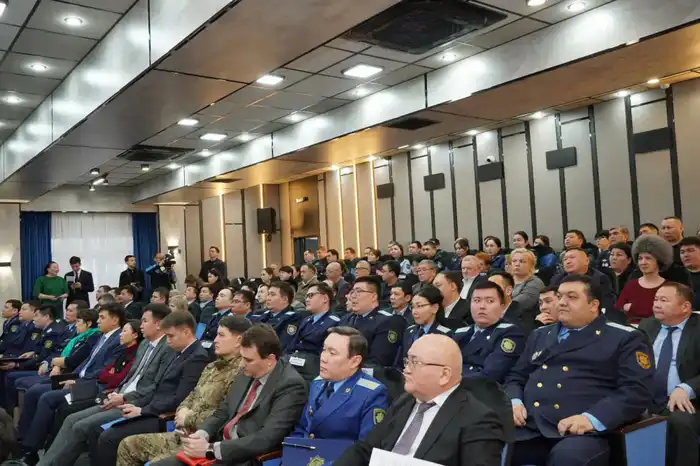 Форум в Западно-Казахстанской области: международные эксперты обсуждают эффективность проекта по снижению преступности Атырау