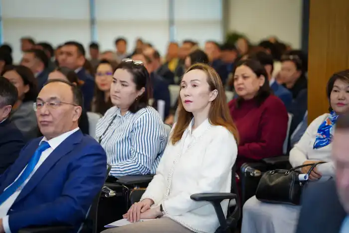 Министр науки и высшего образования РК встретился с жителями Астаны (10)