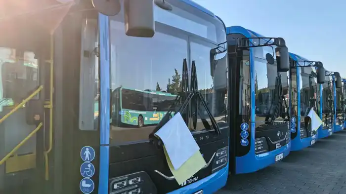 В Караганде запущены 20 новых автобусов на пригородные маршруты Атырау