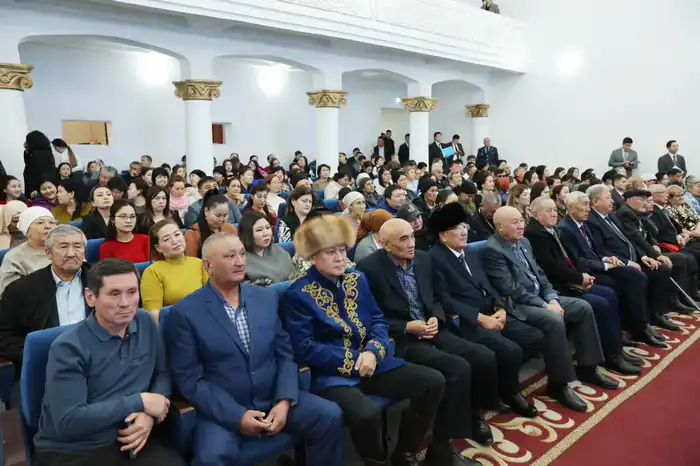 Тараз на радаре: Карашукеев и жители обсуждают будущее Атырау