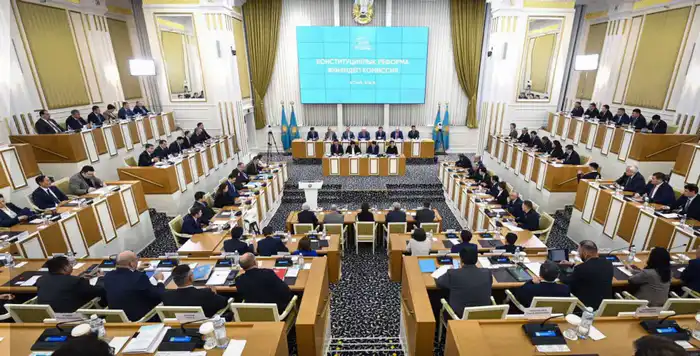 Влияние предложений по реформе на будущее Конституционного законодательства страны Атырау