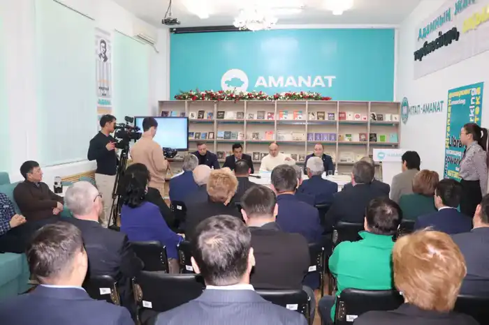 Ерлан Саиров встретился с интеллигенцией Усть-Каменогорска Атырау