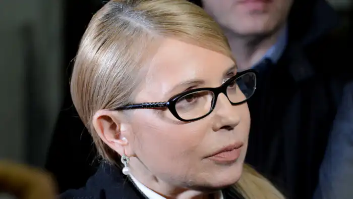 Запрет на общение: Суд ограничил свободу Юлии Тимошенко, подчеркивая напряженность в украинской политике Атырау