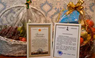 Военные моряки в Актау отметили 99-летие ветерана войны, подчеркивая важность памяти о подвиге участников Второй мировой войны