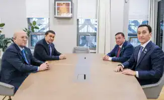 Аким Туркестанской области Нуралхан Кушеров обсудил с депутатами Мажилиса приоритеты развития региона