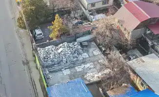 Снос незаконного здания в Алматы по решению суда