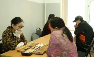 Чемпионат по тоғызқұмалақ в Усть-Каменогорске: 28 участников сражаются за право представлять область на республиканском уровне