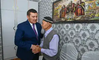 Поздравление ветерана Великой Отечественной войны подчеркивает важность сохранения исторической памяти и поддержки старшего поколения