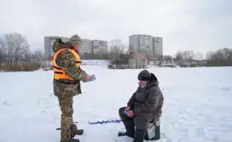Ледяной патруль: спасатели на страже безопасности!