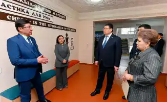 Аким в гимназии: модернизация на повестке дня!