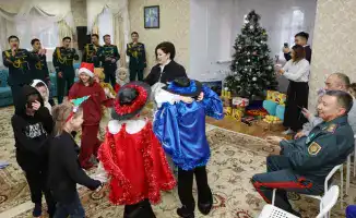 Национальная гвардия России приносит новогоднее счастье детям из детских домов