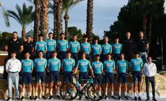 Подписание контракта велогонщика Владислава Башлыкова с командой XDS Astana Development Team: новые возможности для спортсмена и региона