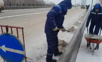 Атырау: город на льду, где реагенты танцуют с зимой — 250 тонн борьбы с гололёдом!