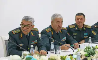 В Астане замминистра обороны встретился с ветеранами для обсуждения обновления военно-патриотического воспитания молодежи