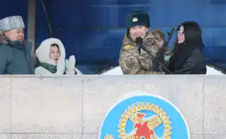 На церемонии принятия военной присяги рядовой Алмас Абдрахов сделал предложение своей возлюбленной