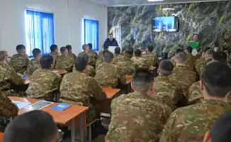 Замминистра на проверке: как обед с солдатами?