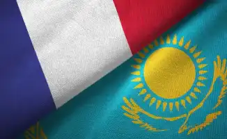Казахстан и Франция подписали соглашение о передаче нелегальных мигрантов на родину: Сенат ратифицировал важный документ