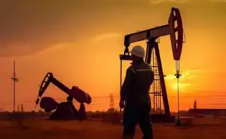 Казахстанская нефть дорожает: проблемы с нефтепроводом КТК и атаки в Черном море влияют на рынок