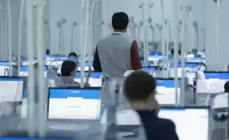 Единое национальное тестирование (ЕНТ) в Казахстане ожидает изменений: планируется адаптация к международным стандартизированным тестам, что подчеркивает переход к критическому мышлению вместо заучивания. Подробности были озвучены на брифинге.