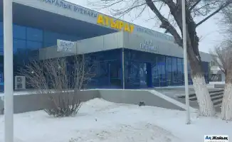 Авиапассажиры Атырау сталкиваются с хаосом: задержки и отмены рейсов без объяснений