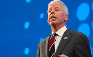 США планируют контролировать экспорт венесуэльской нефти, министр энергетики Крис Райт объявил о намерении снять морскую блокаду с Венесуэлы.