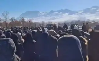 Иран в огне: протесты, как буря в пустыне, сотрясают основы режима