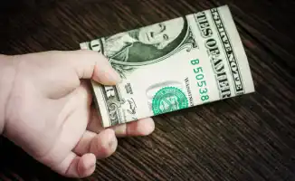 Целевые выплаты для детей до 18 лет в Казахстане: 130 долларов от Нацфонда