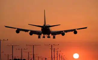 Самолёт FlyArystan столкнулся с птицами при посадке: подробности инцидента от пресс-службы компании