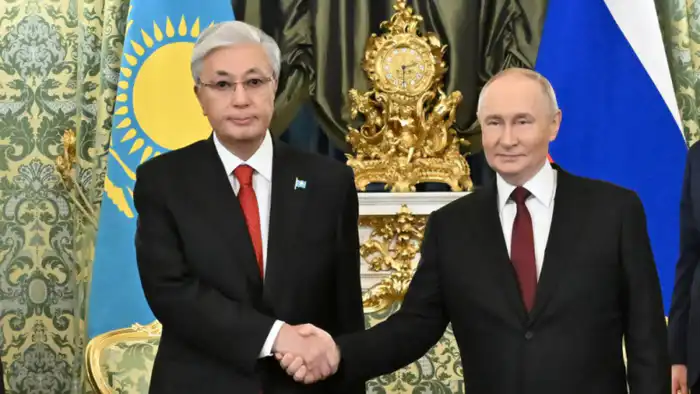 Токаев и Путин обсудили двусторонние отношения в телефонном разговоре Атырау