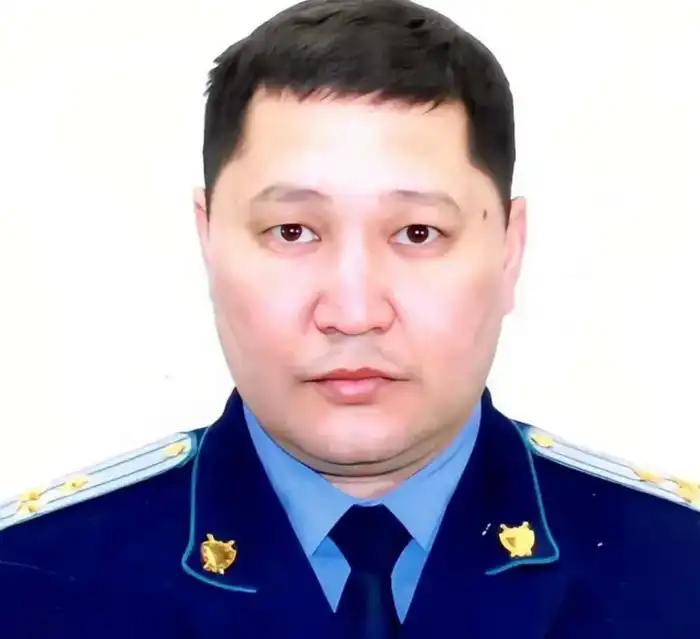 В Атырауской области назначен новый заместитель прокурора – Арман Алтаевич Муканбеткалиев, ранее возглавлявший управление защиты общественных интересов областной прокуратуры. Атырау