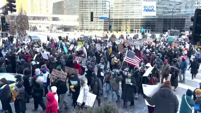 Протесты в Миннеаполисе против иммиграционных репрессий Трампа в 20-градусный мороз Атырау