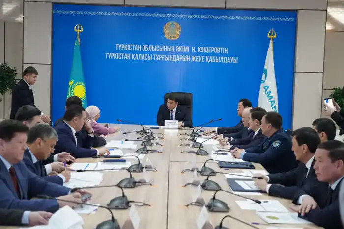 Встреча акима с жителями Туркестанской области Атырау