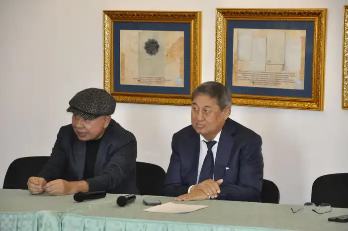 Поэзия, музыка и 95 лет Макатаева в архиве! Атырау