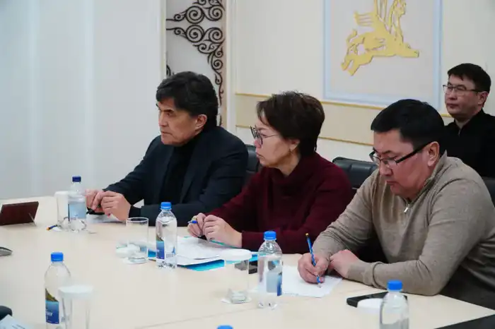 Обсуждение мер реагирования на трагедию в кафе "Центр плова": помощь пострадавшим и расследование взрыва Атырау