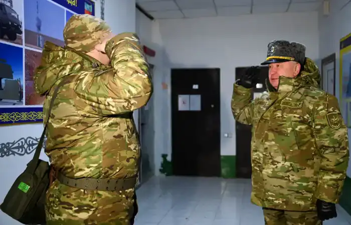 Проверка боевой готовности войск ПВО в Акмолинском гарнизоне: внимание к социальной защите военнослужащих и программе "Сарбаз 2.0" Атырау