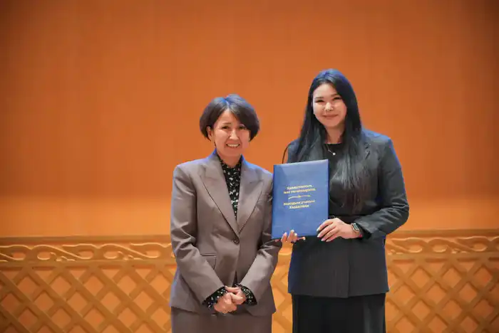 Поручение Главы государства: 14 молодых ученых стали обладателями новых квартир (3)