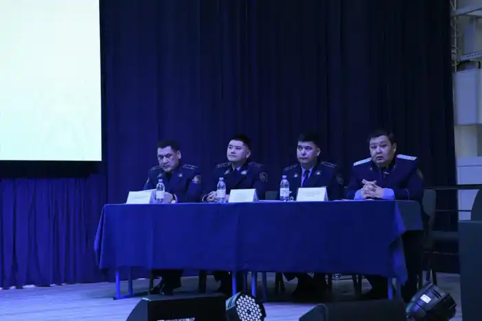 Телемост студентов с осужденными в Астане для профилактики правонарушений Атырау