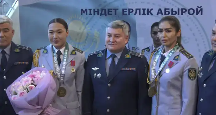 Алматы чествует команду Tomiris после победы Атырау
