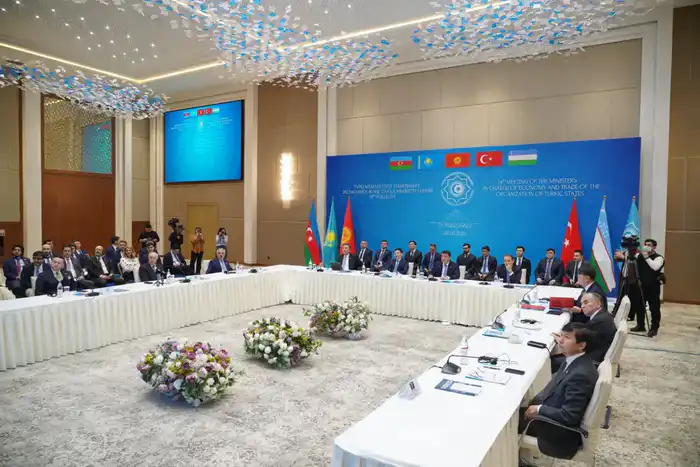 ТУРКЕСТАН СТАЛ ПЛОЩАДКОЙ ДЛЯ НОВЫХ ЭКОНОМИЧЕСКИХ РЕШЕНИЙ ТЮРКСКОГО РЕГИОНА (8)