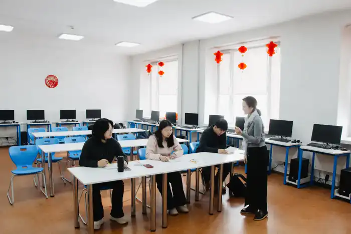 Китайские студенты изучают казахский язык в Павлодаре (2)