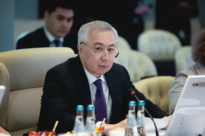 Серик Жумангарин запустил новый курс на цифровые горизонты в 2026 году на Совете Евразийской экономической комиссии Атырау