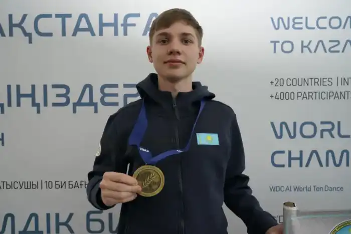 В аэропорту Астаны встретили призеров чемпионата мира по шорт-треку среди юниоров Атырау