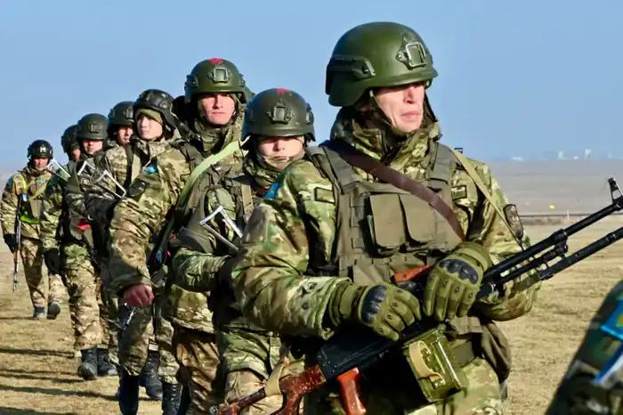Проверка на выносливость: более 1600 военнослужащих приняли участие в марш-челлендже (2)