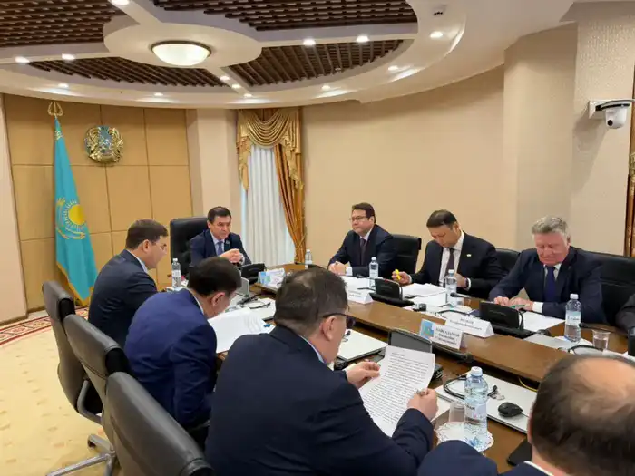 Сенат Казахстана обсудил антикоррупционную политику Атырау