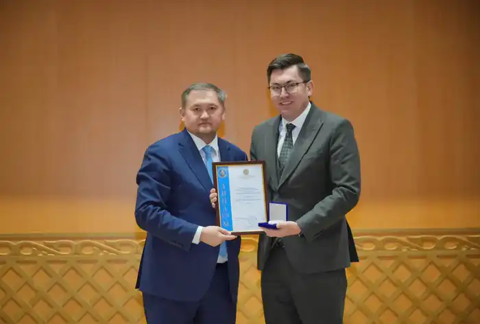 В Алматы наградили лучших представителей науки и высшего образования (10)