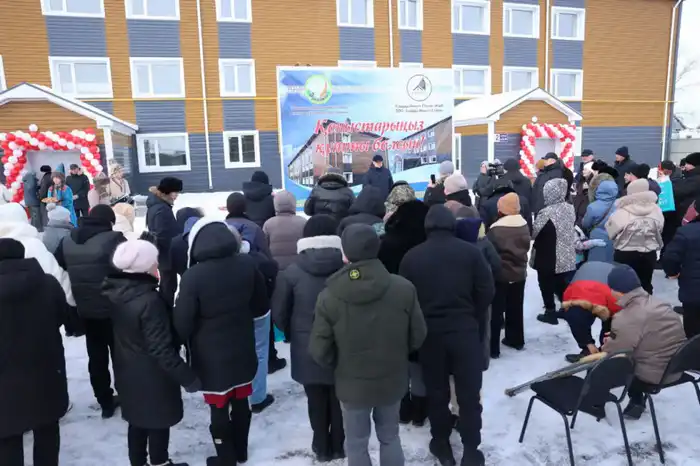 Вручение ключей от новых квартир в Аулиеколе социально уязвимым категориям Атырау